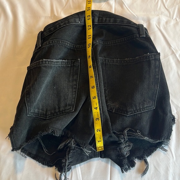 $210 FRAME Size 24 Le Original Distressed Raw Hem Jean Denim Shorts EUC - Picture 7 of 12